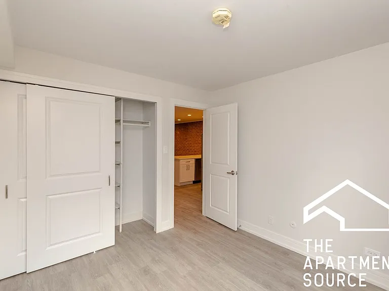 665 W Melrose St #1A — Photo 3