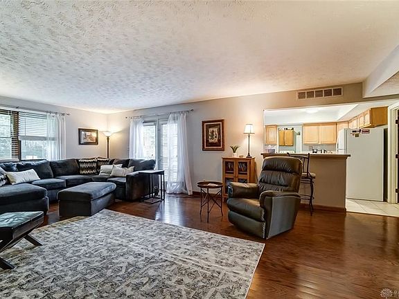 5th image of 7735 Eagle Creek Dr