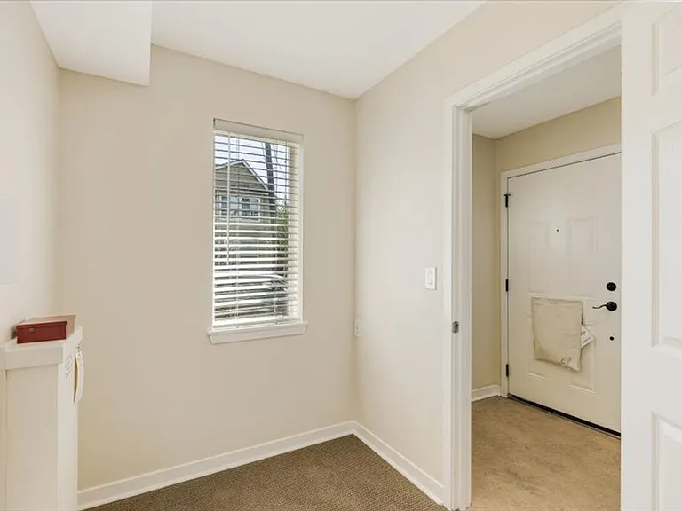 425 NE Fremont St — Photo 13