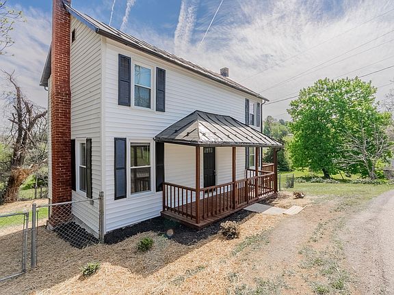 3rd image of 2163 Raphine Rd