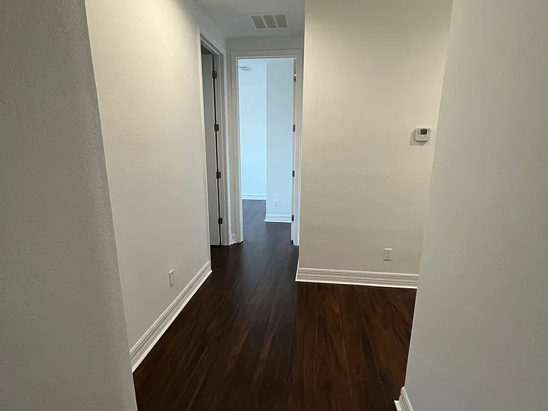 10411 Belfry Cir — Photo 11