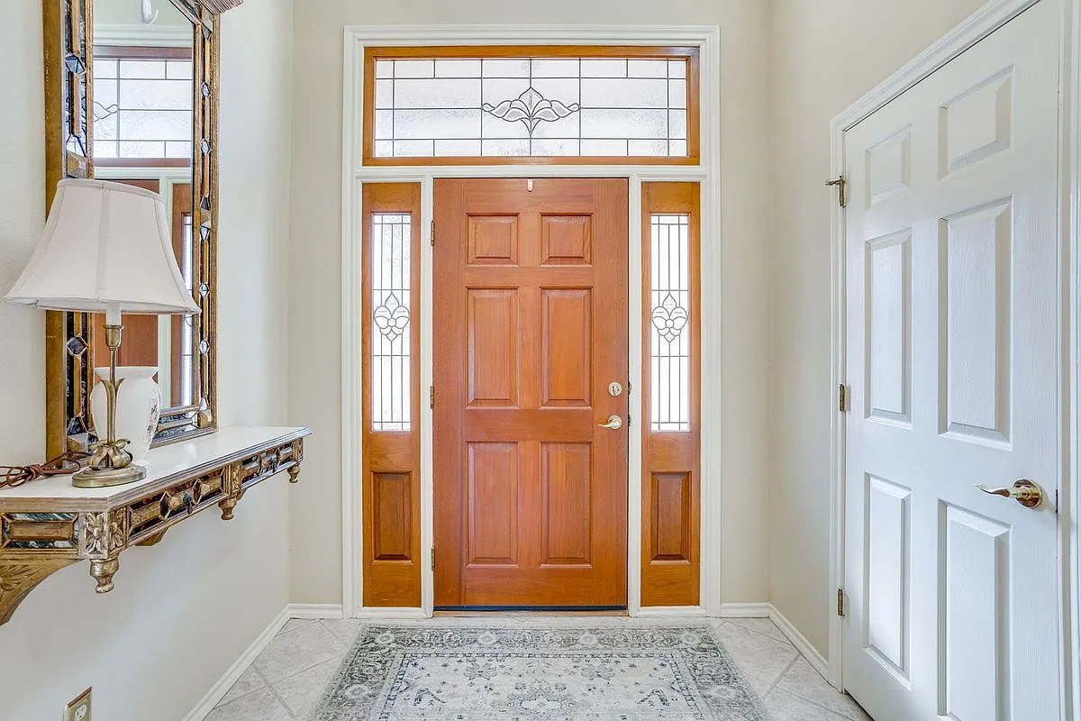 4 bed, 3.0 bath, 2897 sqft, $3,500 — Photo 4