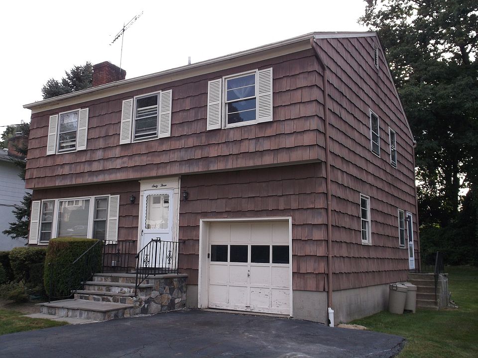 1st image of 63 Lawrence Ave