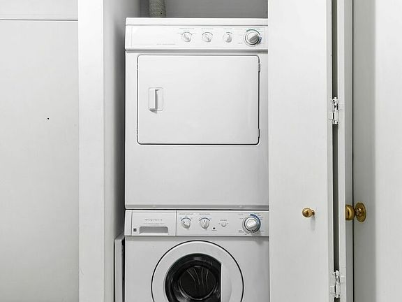 5th image of 106 Central Park S APT 12B