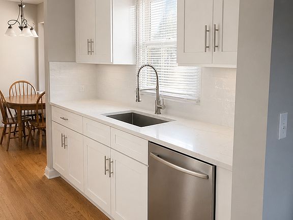3rd image of 5366 Sequoia Ct