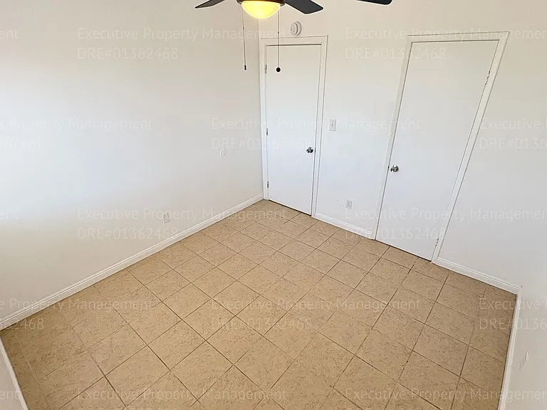 1303 Bernard St. — Photo 22