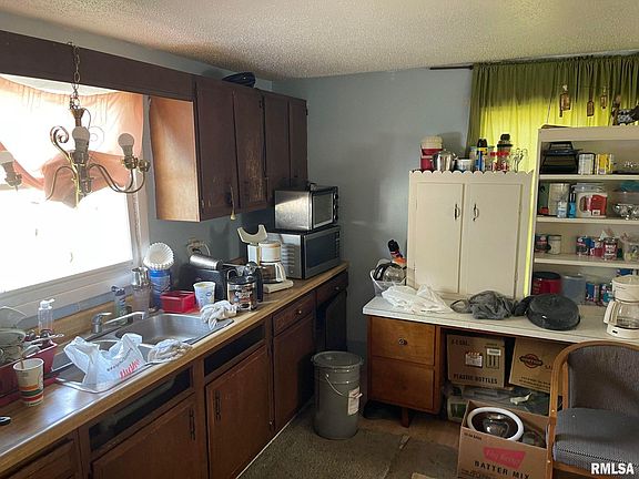 5th image of 125 16th Ave