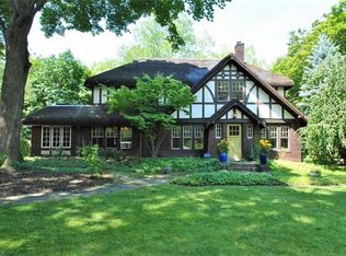 2570 Coventry Rd, Shaker Heights, OH 44120