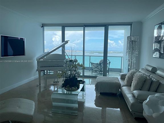 4th image of 1331 Brickell Bay Dr APT 3207