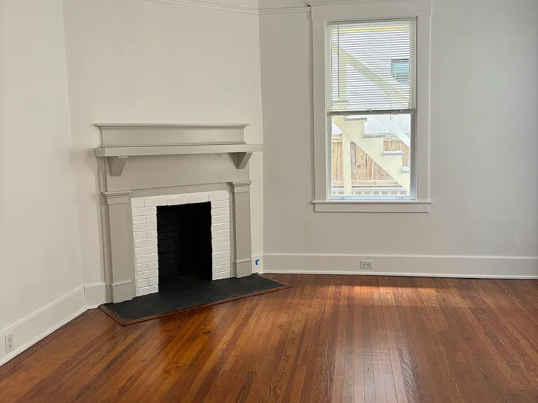 810 Barnard St — Photo 16