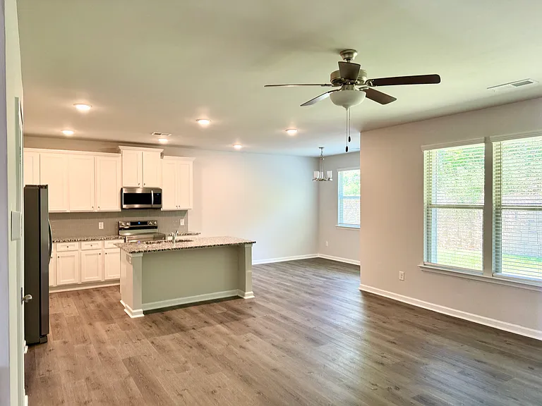 115 McGinnis Cir — Photo 7