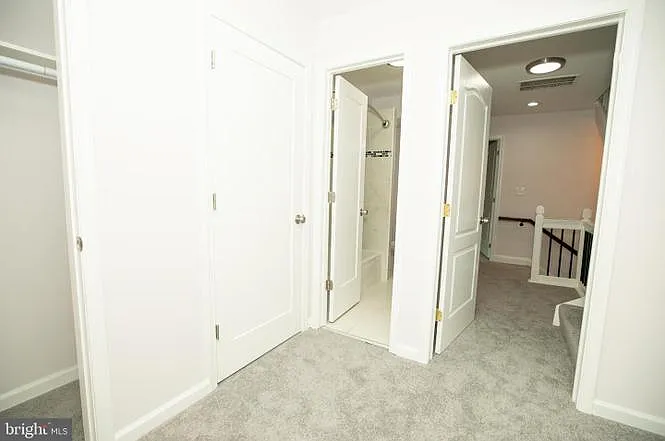 2728 22nd St NE — Photo 9