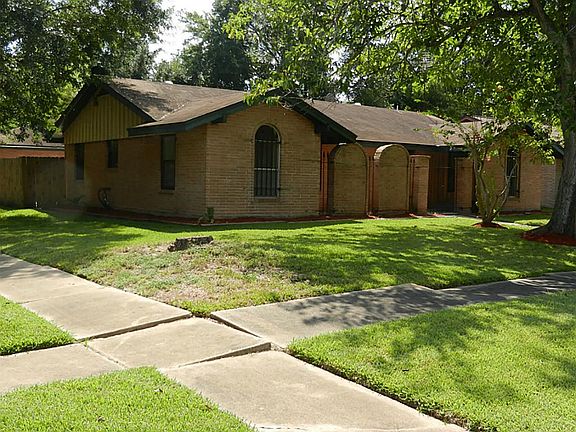 Corner lot
