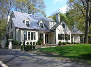 32 Oldchester Rd, Essex Fells, NJ 07021