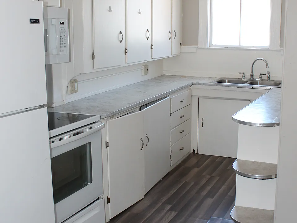 20 Bellevue St #2