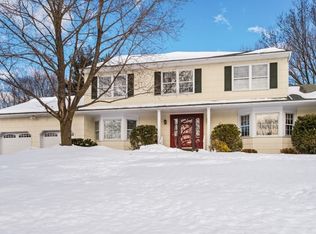 32 Bradley Ln, Bridgewater, NJ