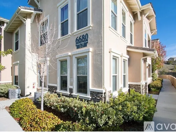 6680 Canopy Ridge Ln Unit 1, San Diego, CA 92121
