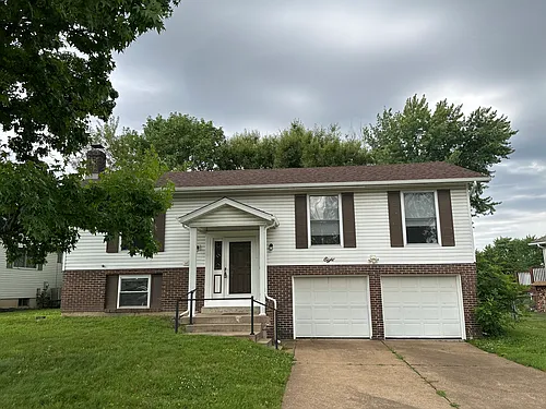 8 Debbie Dr Photo 1 8 Debbie Dr Photo 1