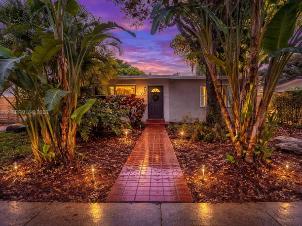 2905 SW 93rd Ct, Miami, FL 33165