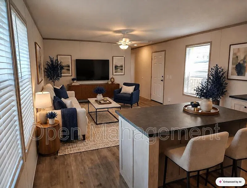 3 bed, 2.0 bath, 1120 sqft, $1,049 — Photo 4