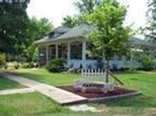 201 E Greenwood St, Hamilton, KS 66853