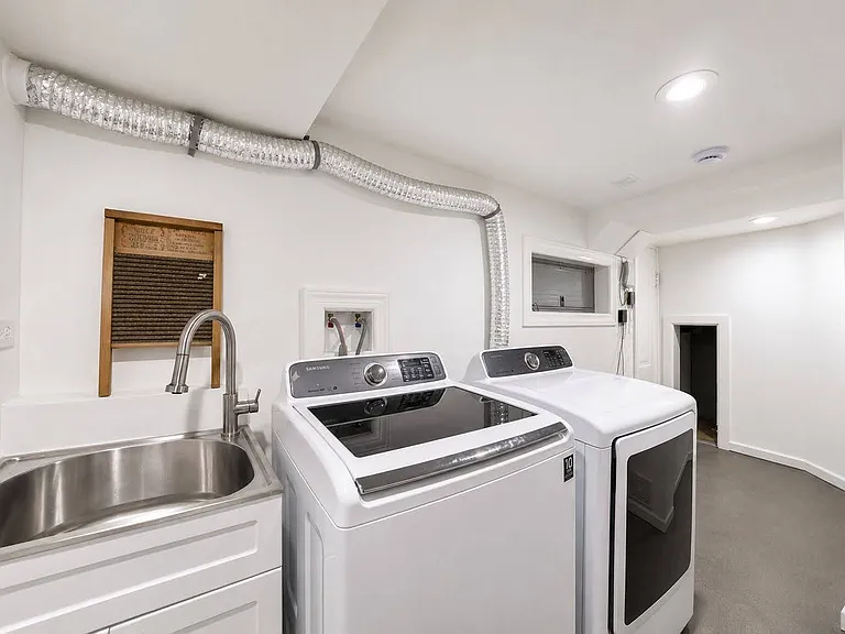 2642 N California Ave #1 — Photo 6