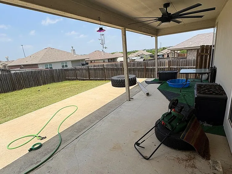 6705 Black Springs Dr — Photo 10