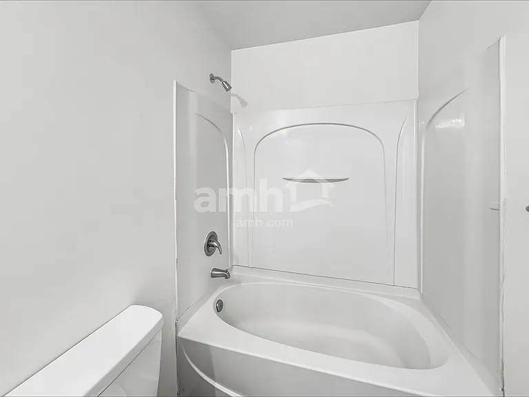 7636 Hidden Creek Dr — Photo 16