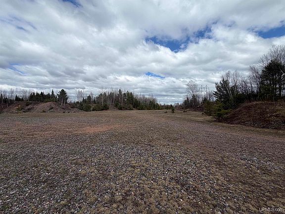 3rd image of County Road Pre