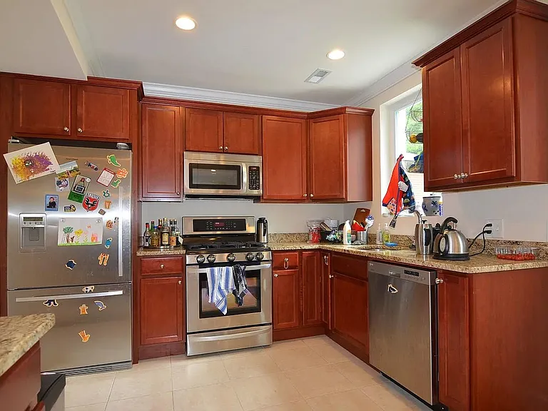 2617 Newton St NE — Photo 8
