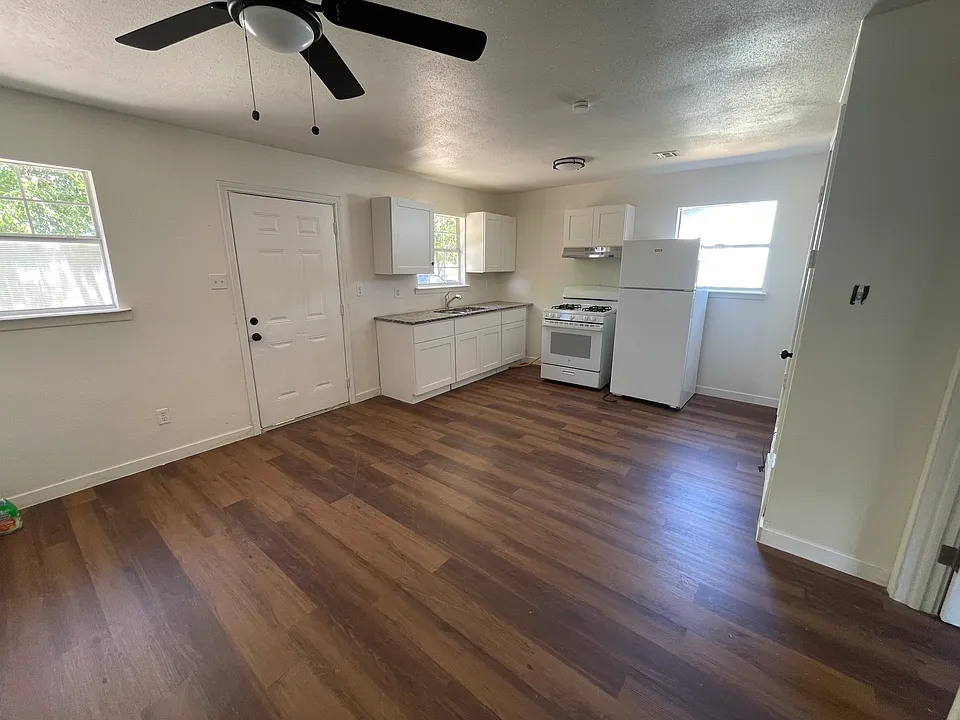 1500 Escalon Ave #102