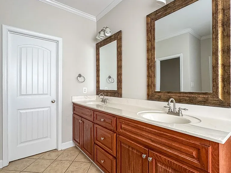 5905 Gentleman Dr — Photo 21