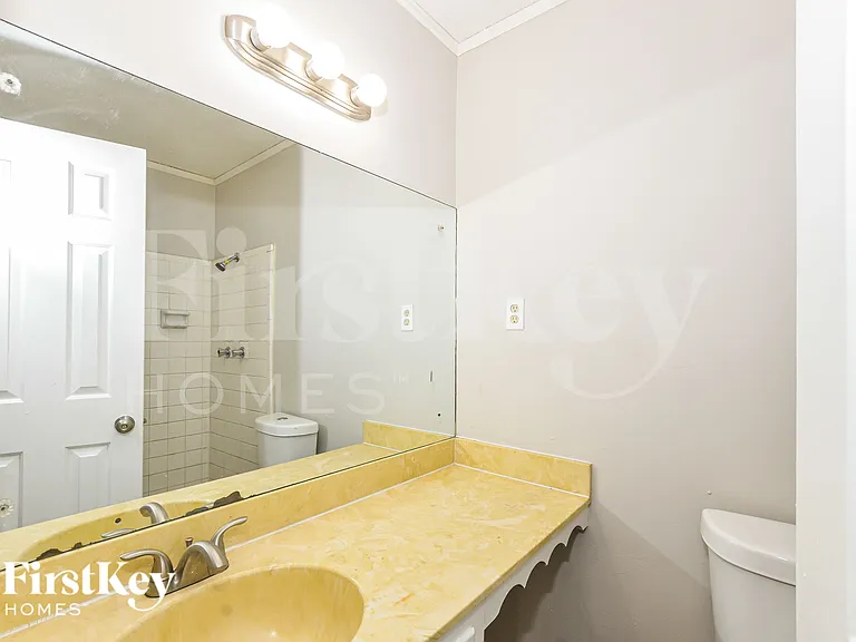 5819 Fox Lair Ave — Photo 17