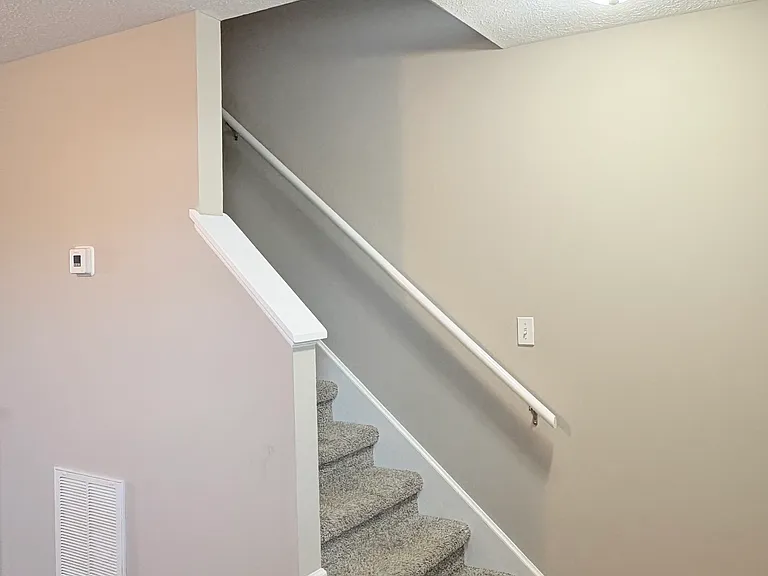 121 Hillridge Ct #C — Photo 5