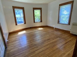 9 Diamond St #1, Worcester, MA 01610