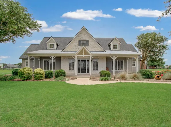 9030 Water Point Dr, Beach City, TX 77523