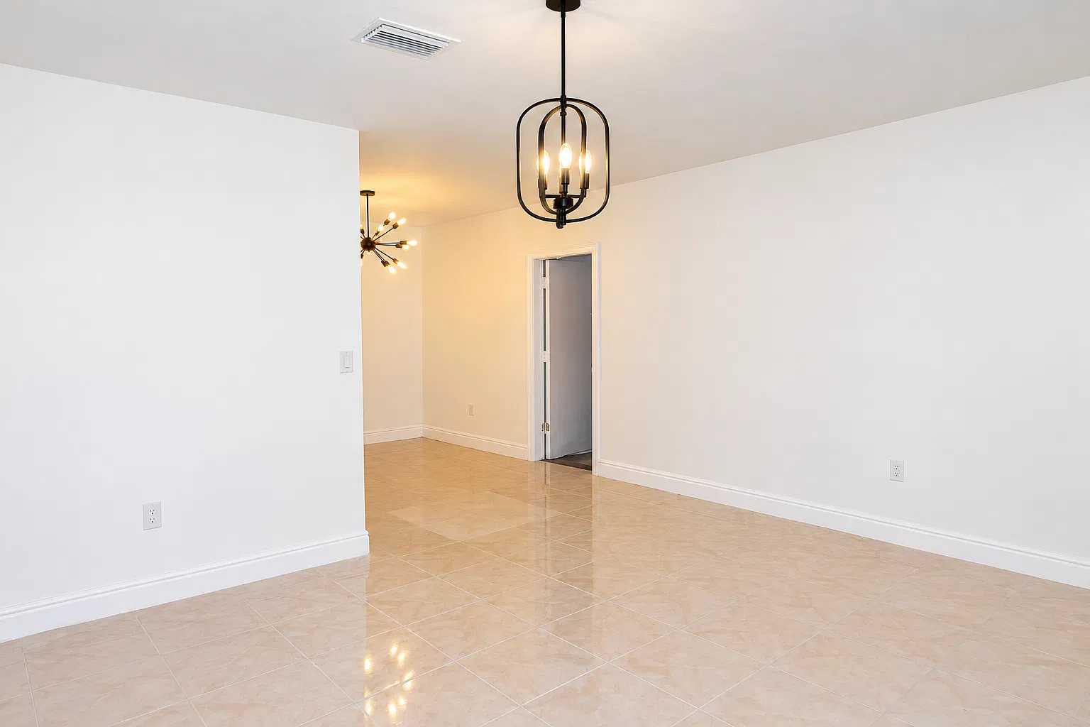 3 bed, 1679 sqft, $3,200 — Photo 3