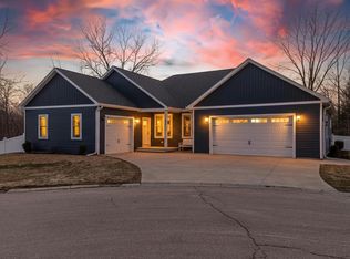 631 Fiddlehead Ct, Green Lake, WI 54941