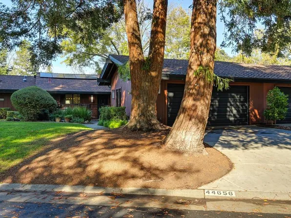 44656 Garden Ct, El Macero, CA 95618