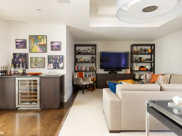 24 East 21st Street image 12 of 21