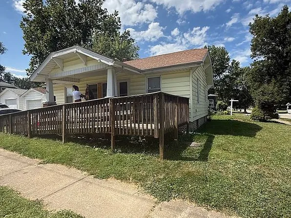 505 S 17th St, Decatur, IL 62521