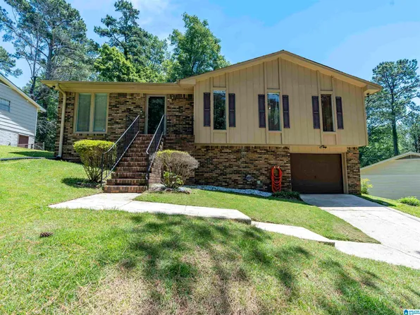 537 Conway Ln, Birmingham, AL 35210