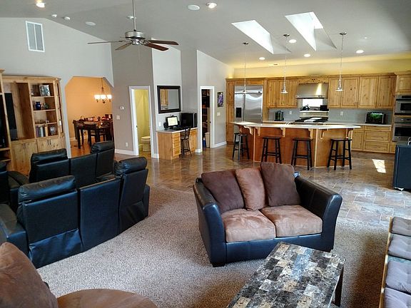 Expansive Great Room