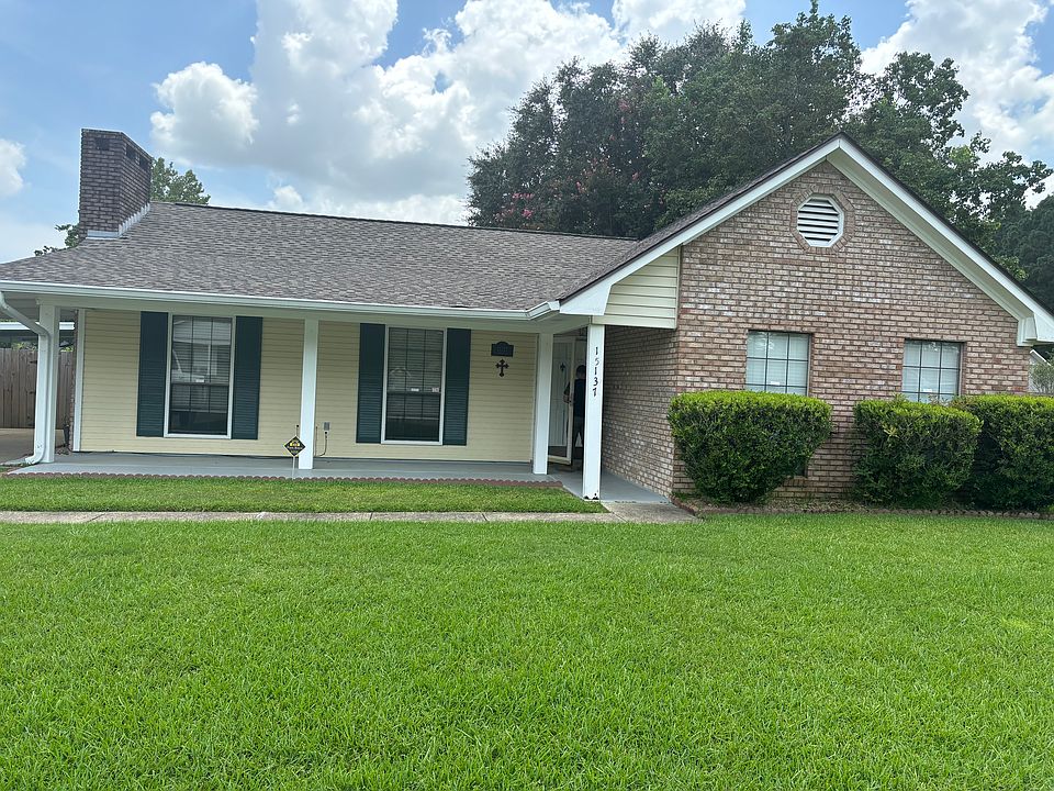 1st image of 15137 Parkwood Dr N