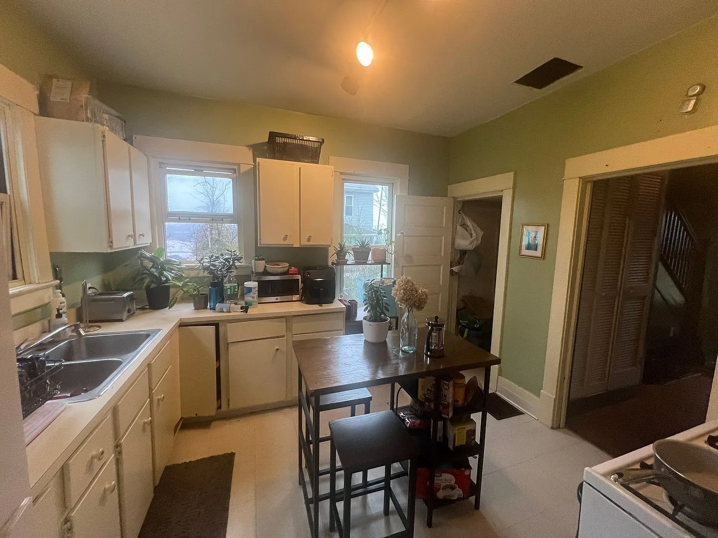 307 Raymond- College Rental — Photo 3