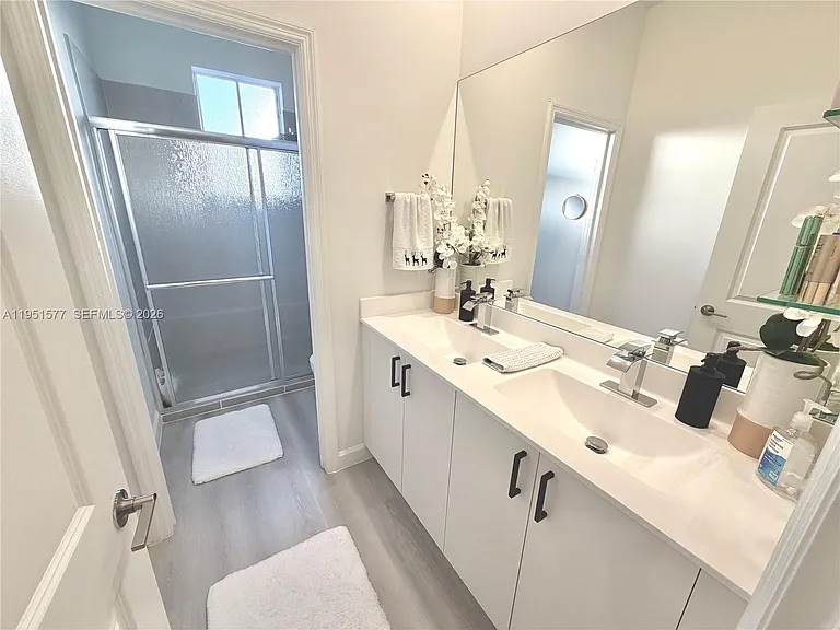 2661 SE 24th Ct — Photo 24