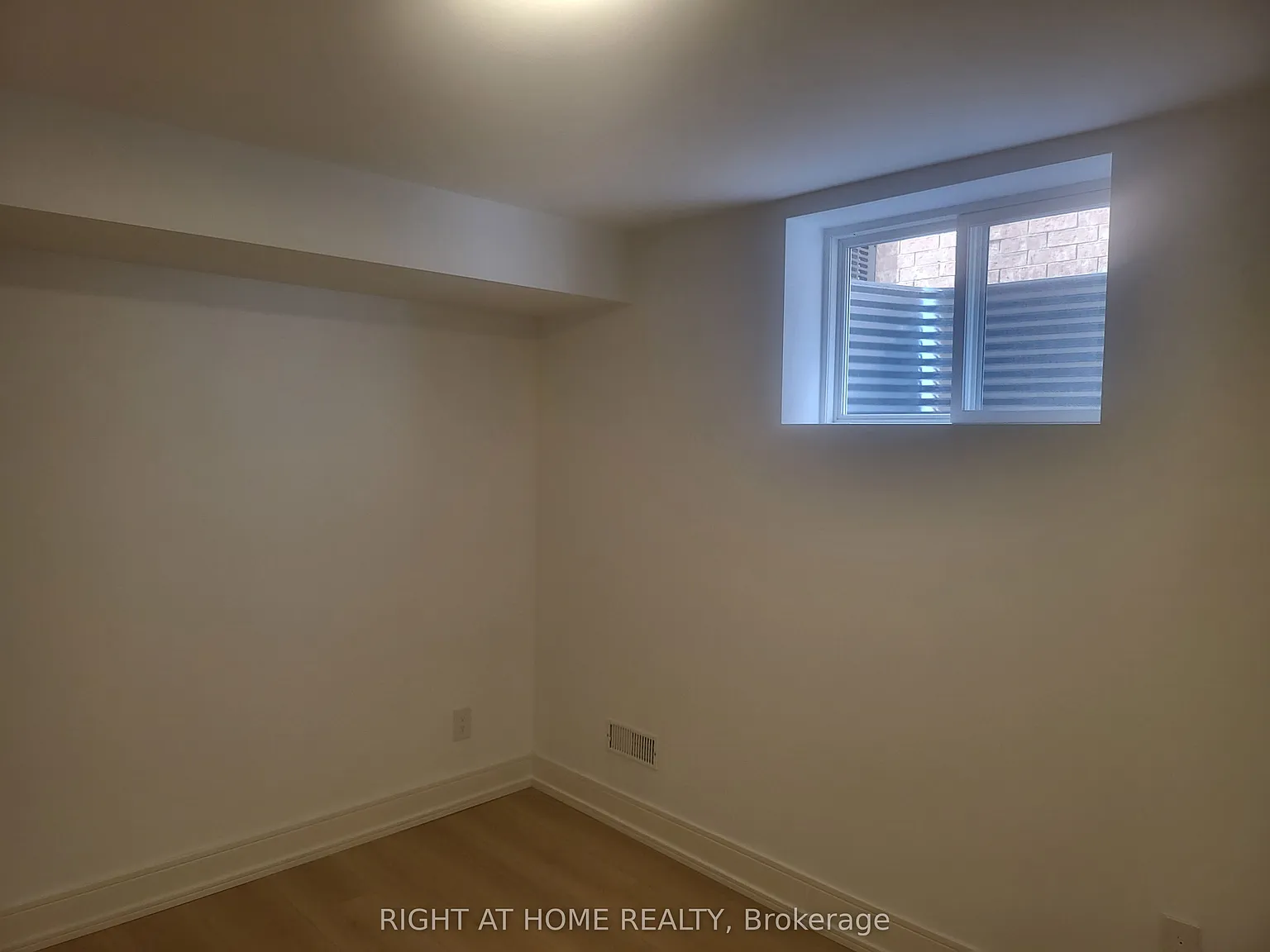 3 bed, $2,200 — Photo 4