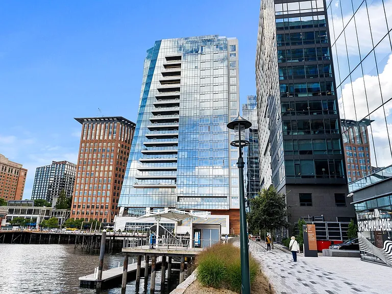 150 Seaport Blvd #C — Photo 37
