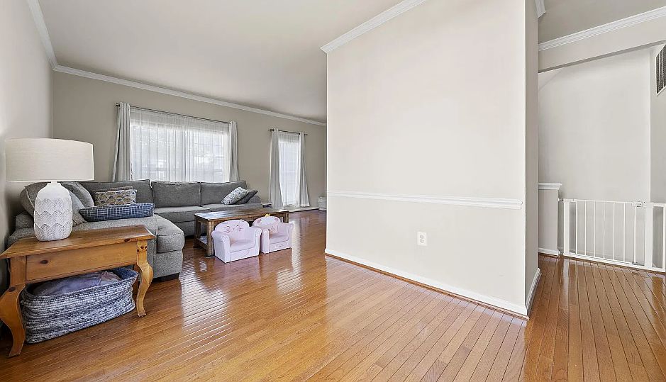1st image of 12313 Jarrow Ln