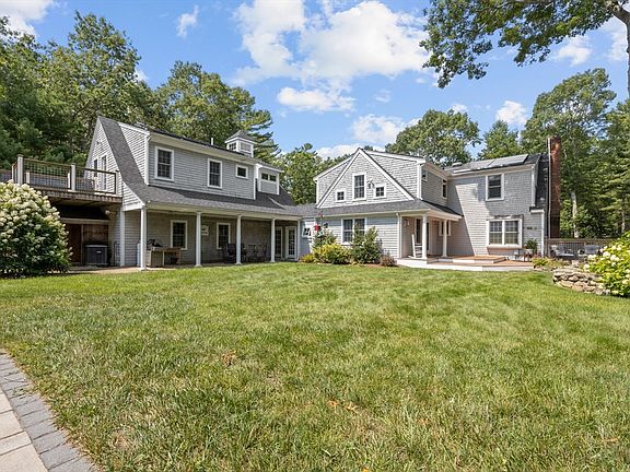3rd image of 32 College Pond Rd